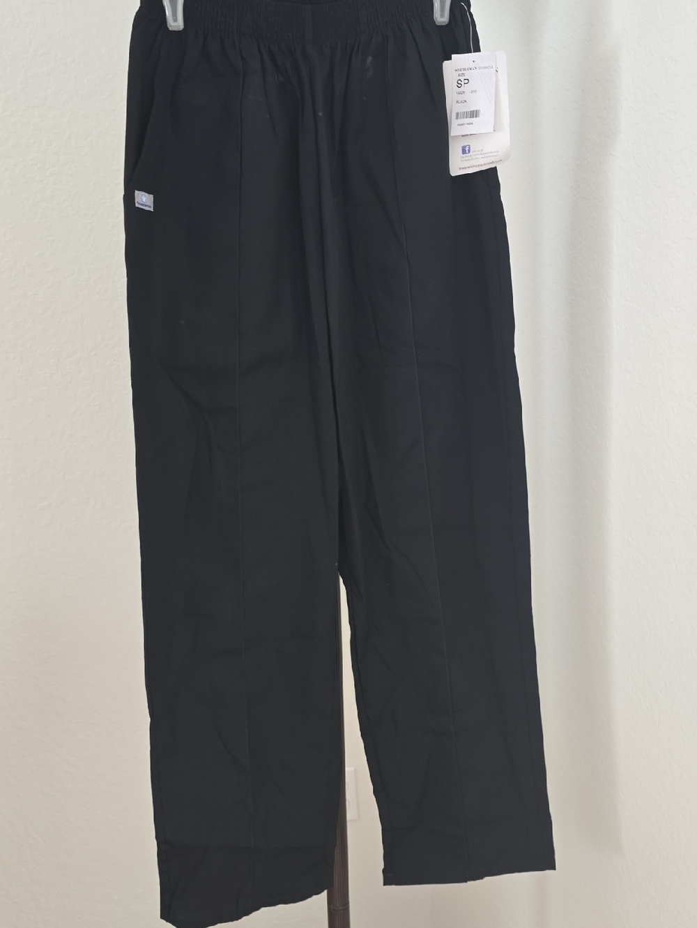 Black Women's Elastic-Waist Workwear Scrubs